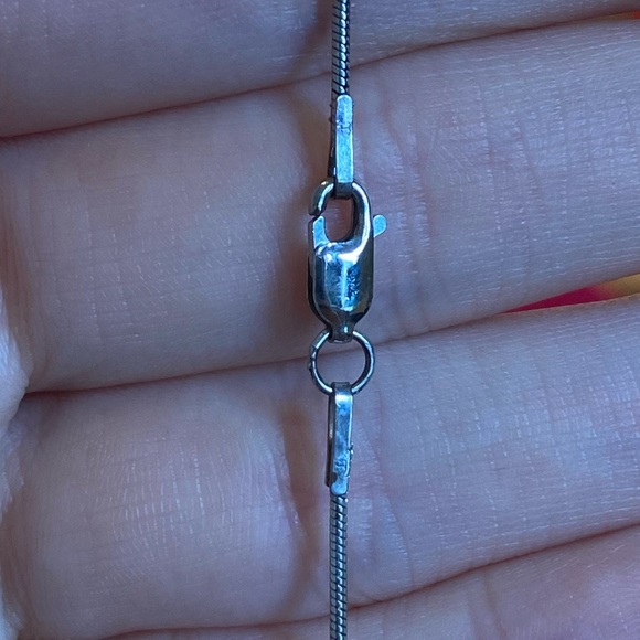 Heart Pendant Necklace and Box - Picture 6 of 10